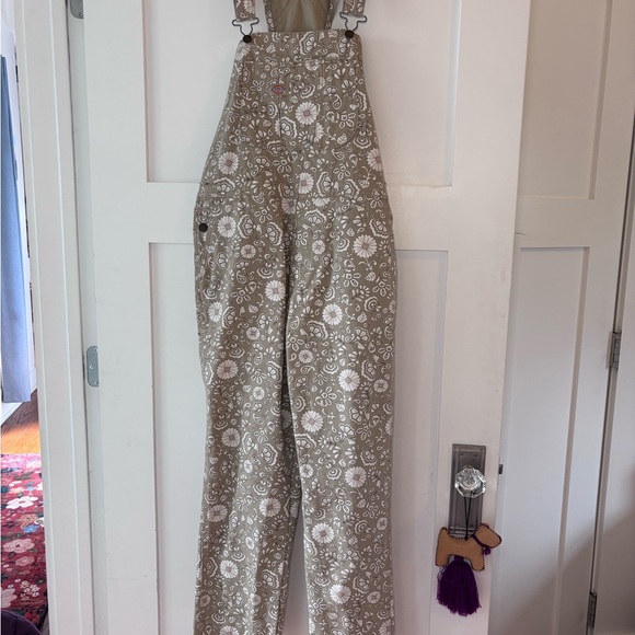 Dickies Ellis floral print bib overalls pants women’s small one piece UO - Picture 5 of 5